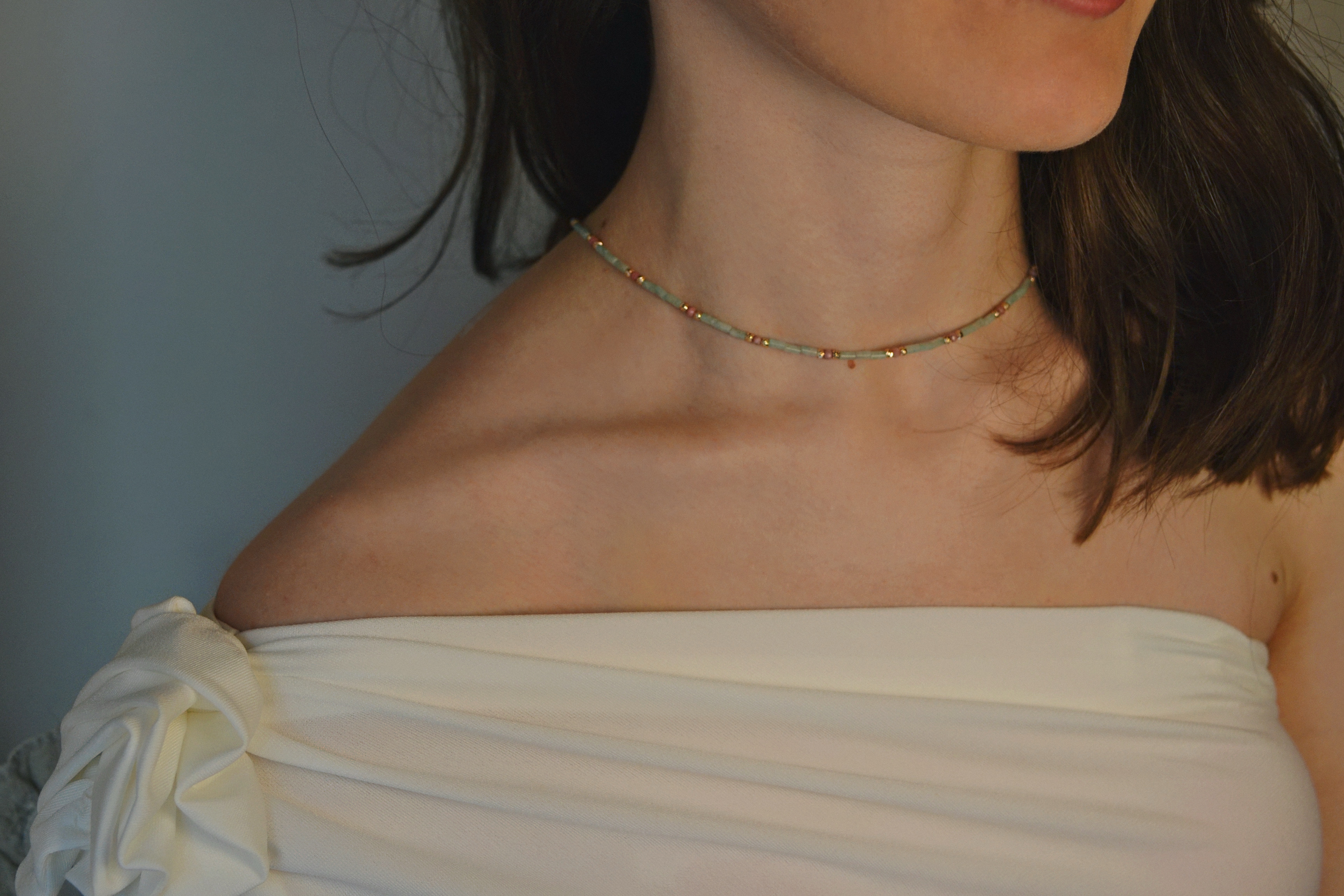 ამაზონიტის ქვის ყელსბამი - როდონიტის ქვებით