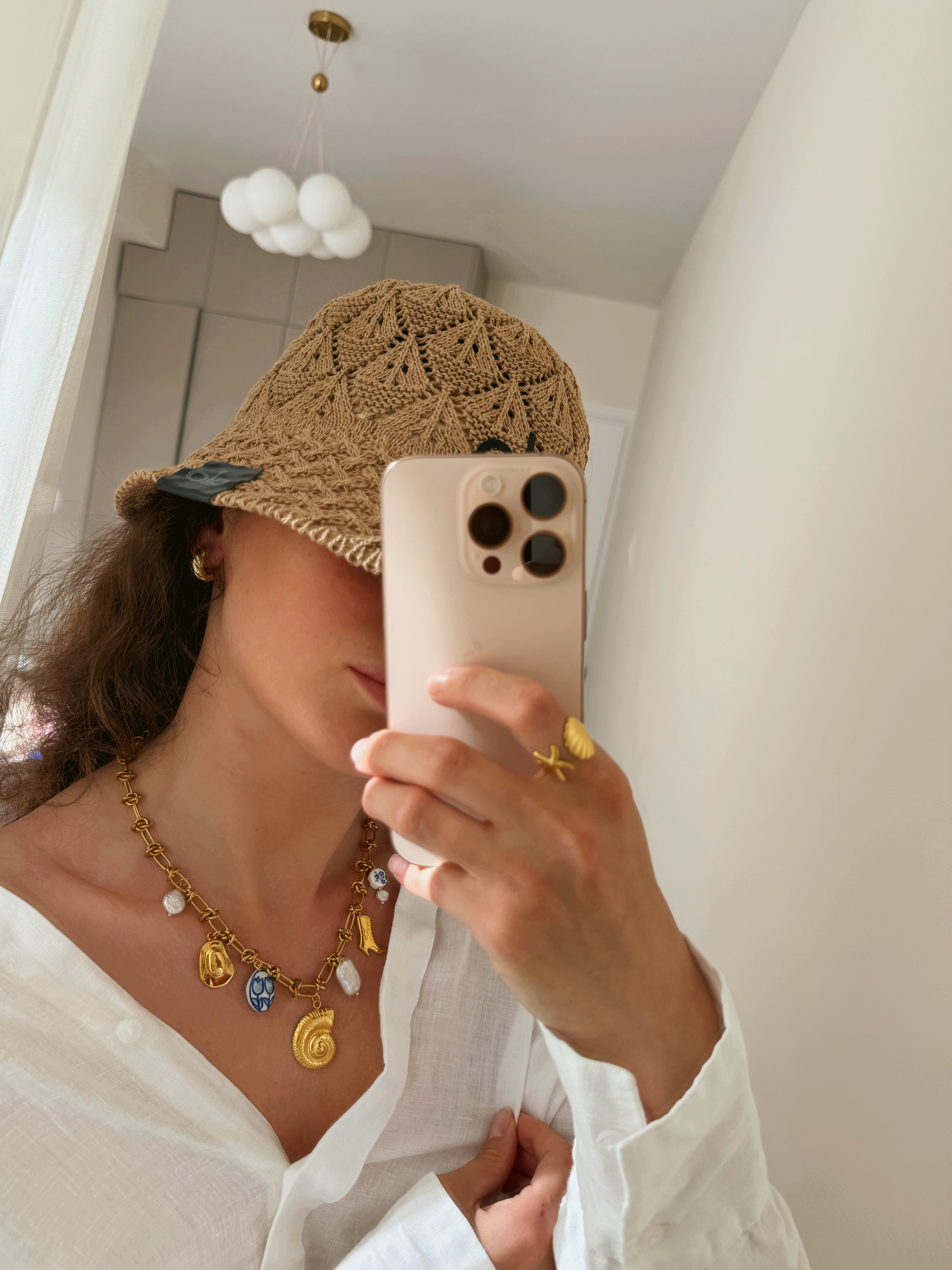 Shell charm ყელსაბამი